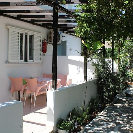 Aaron Apartments Férma Kültér fotó